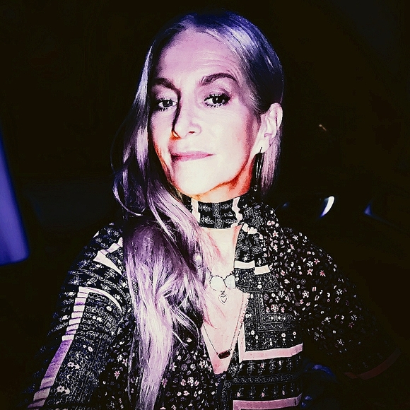 Meet your Posher, Ginger - Picture 1 of 2